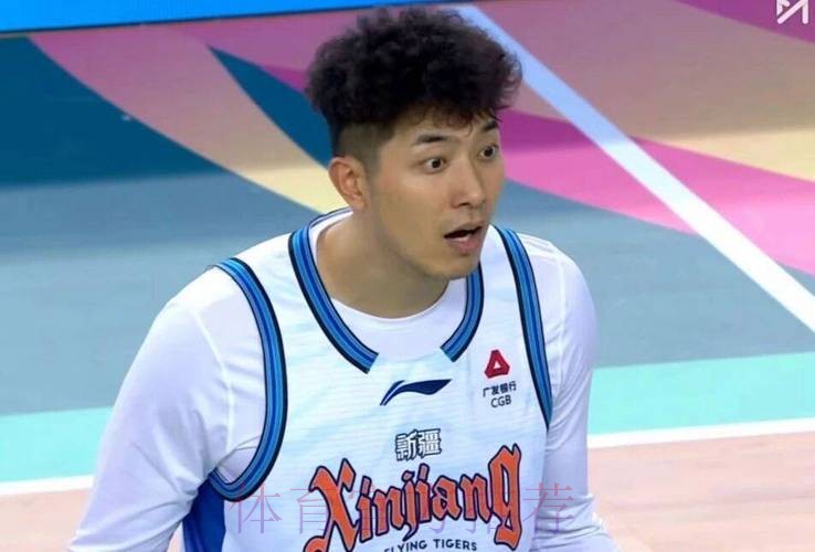 劳森妙传 吴冠希大勾手稳稳命中